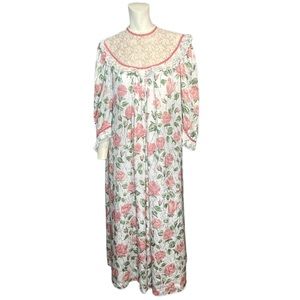 Floral Lace Yoke Long Women's Dress in Pink and White